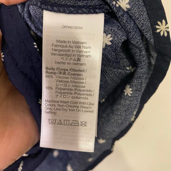 NWT Madewell V Neck Cap Sleeve Ditsy Floral Dressy Work Blouse Top Size 12 - Picture 14 of 16